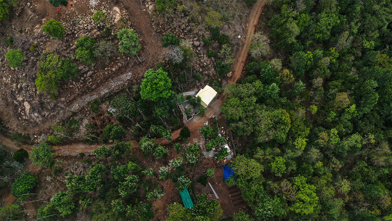 Couple friendly nature retreat at Blue Hill Lotus Sirumalai